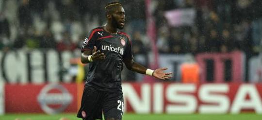 渐拉开了距 渐拉开了距